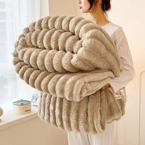 Ultra-Soft Quilted Blanket] 1pc Ultra-Soft Quilted Blanket | Lightweight & Portable, Machine Washable, Contemporary Style