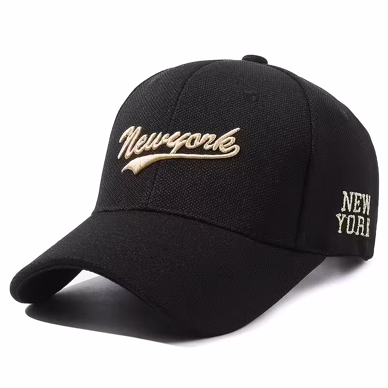 A Single Piece of Oversized And Deep-Brimmed Hats for Both Men And Women That Create a Smaller Appearance for The Face, Showcasing Fashionable And Minimalist Embroidered Baseball Caps Ideal for Everyday Use.